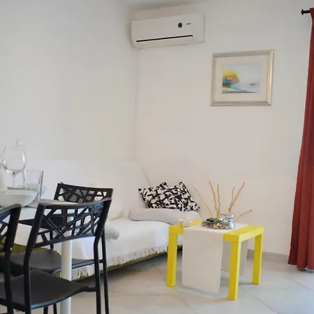 Apartments Ena Apartment Trogir