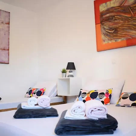Apartments Ena