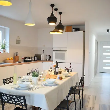 Apartments Ena